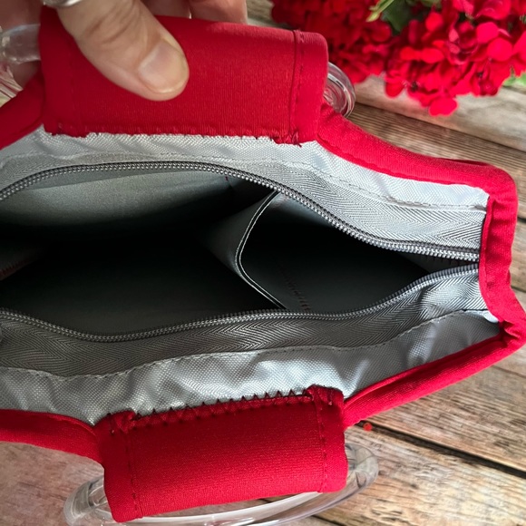 NWT Picnic Time Red Neoprene Tote Lunch Bag with Acrylic Handles - Picture 5 of 9